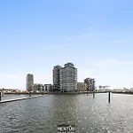 Oosteroever Seaview - Luxury With Sea View In